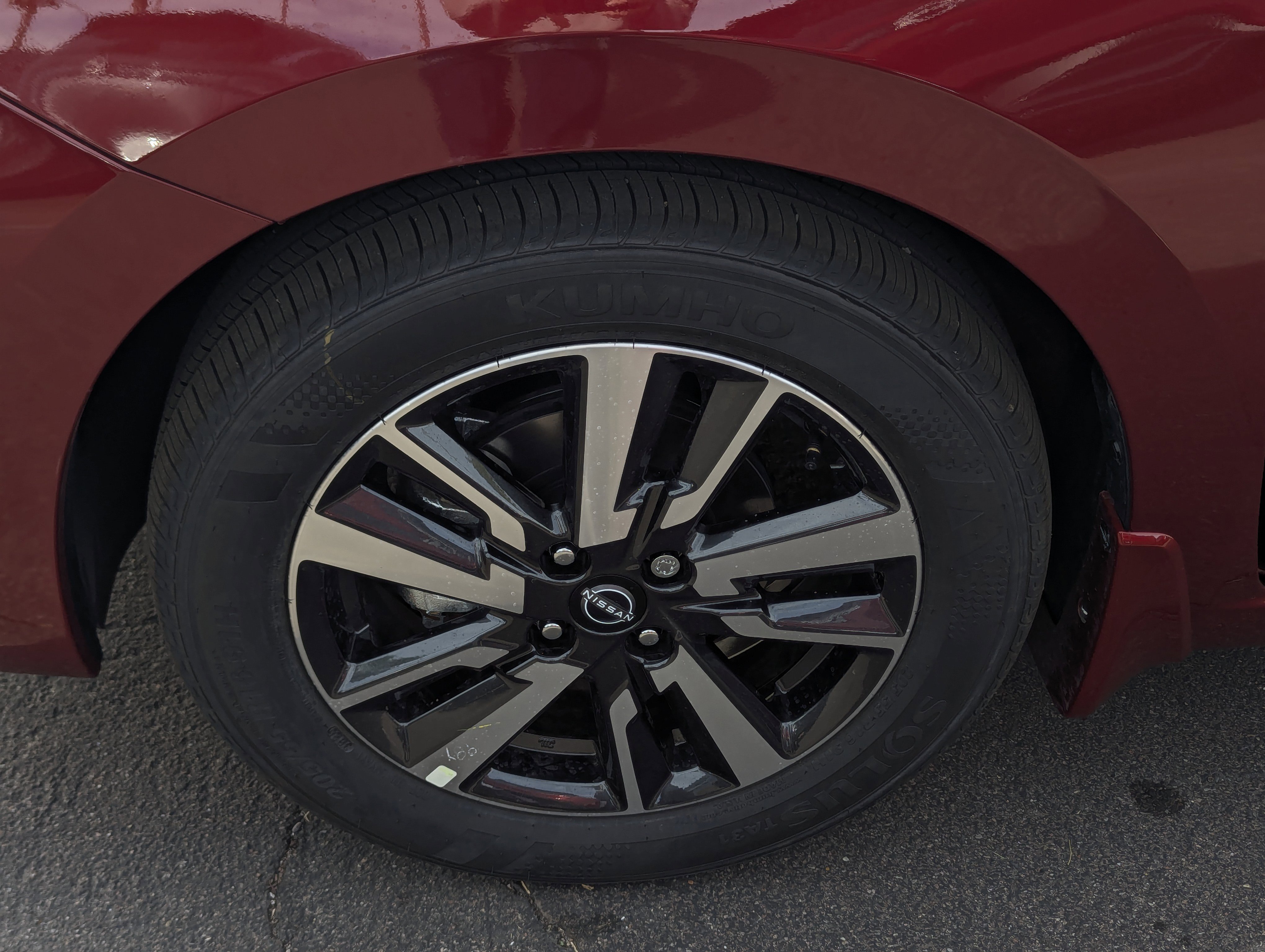 New 2025 Nissan Versa SV image 7