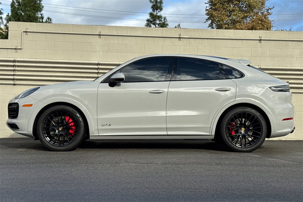 Used 2021 Porsche Cayenne GTS image 9