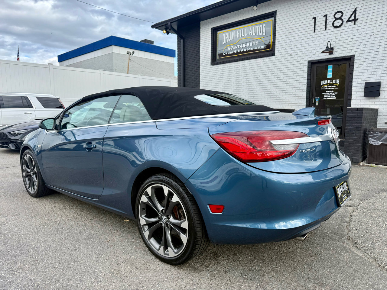 Used 2017 Buick Cascada Premium image 3
