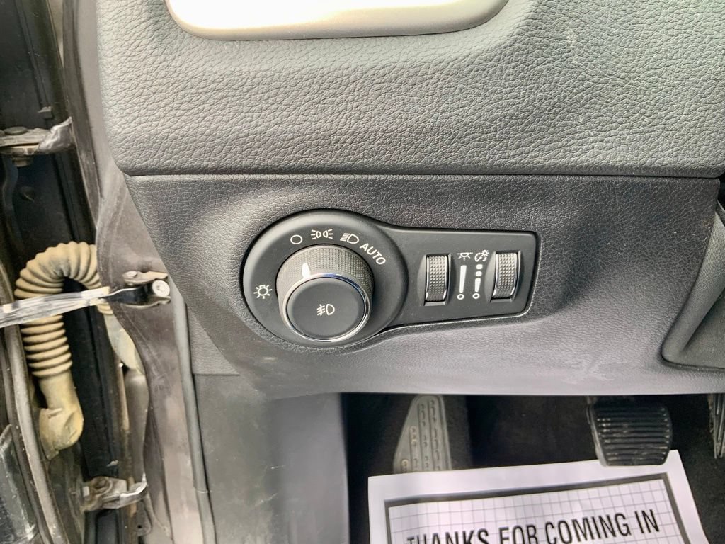 Used 2019 Jeep Compass Latitude w/ Popular Equipment Group AWD/4WD image 17