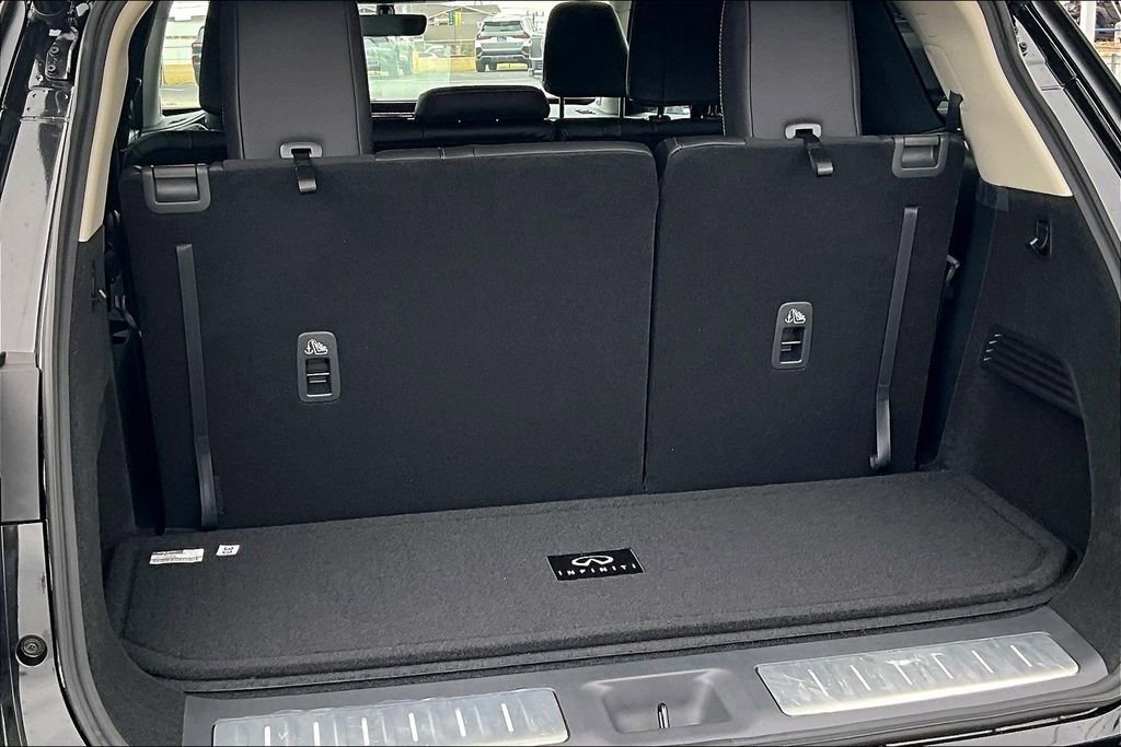 New 2026 INFINITI QX60 Luxe w/ Cargo Package image 39