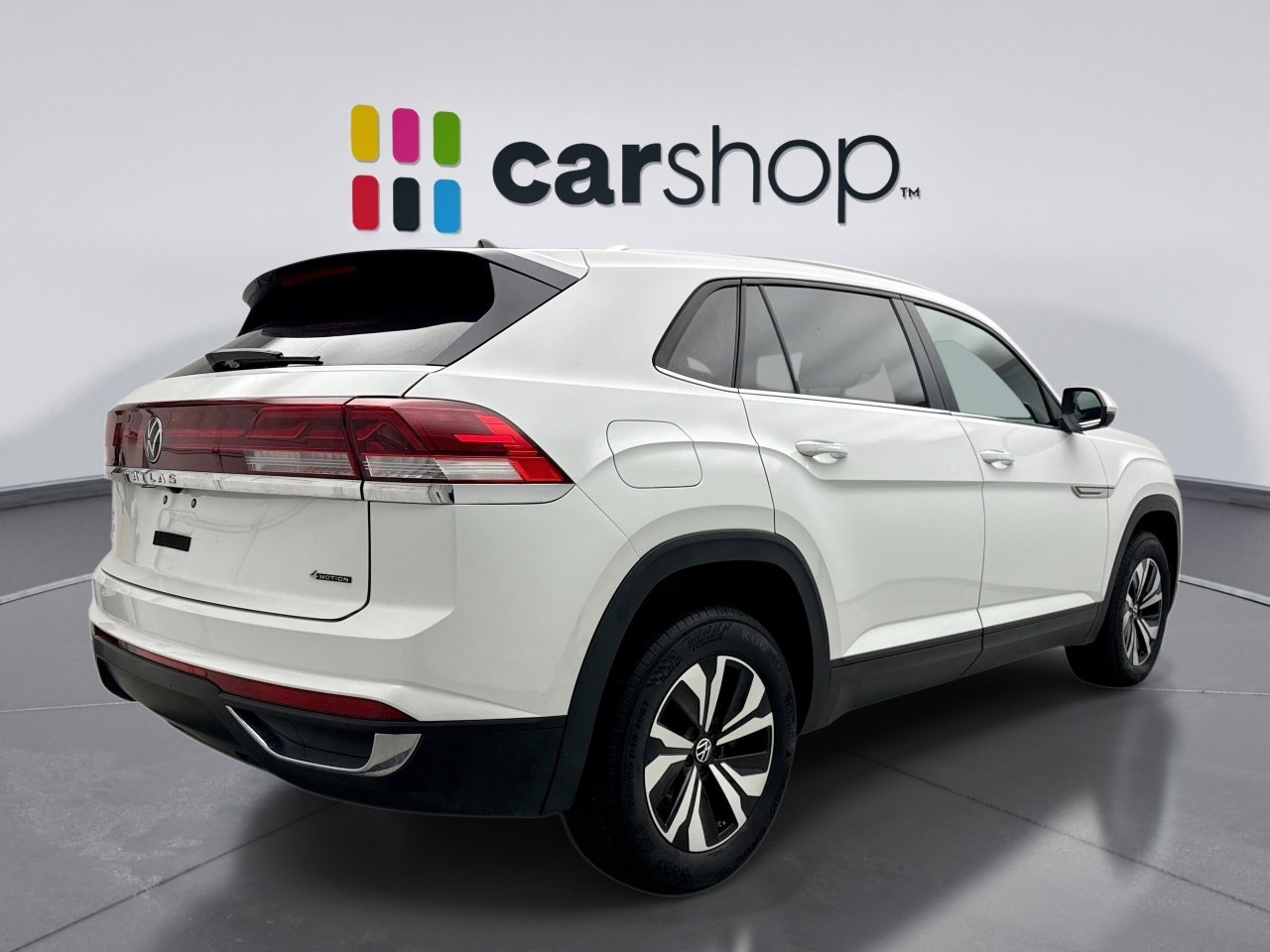 Used 2024 Volkswagen Atlas Cross Sport SE image 5