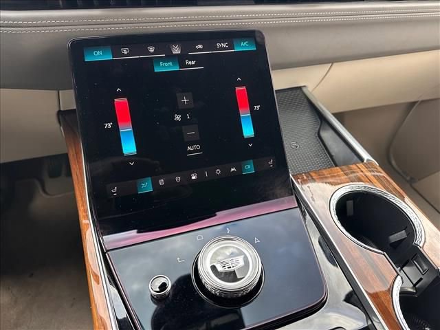 Certified 2025 Cadillac Escalade Sport Platinum w/ LPO, ONYX Package AWD/4WD image 33