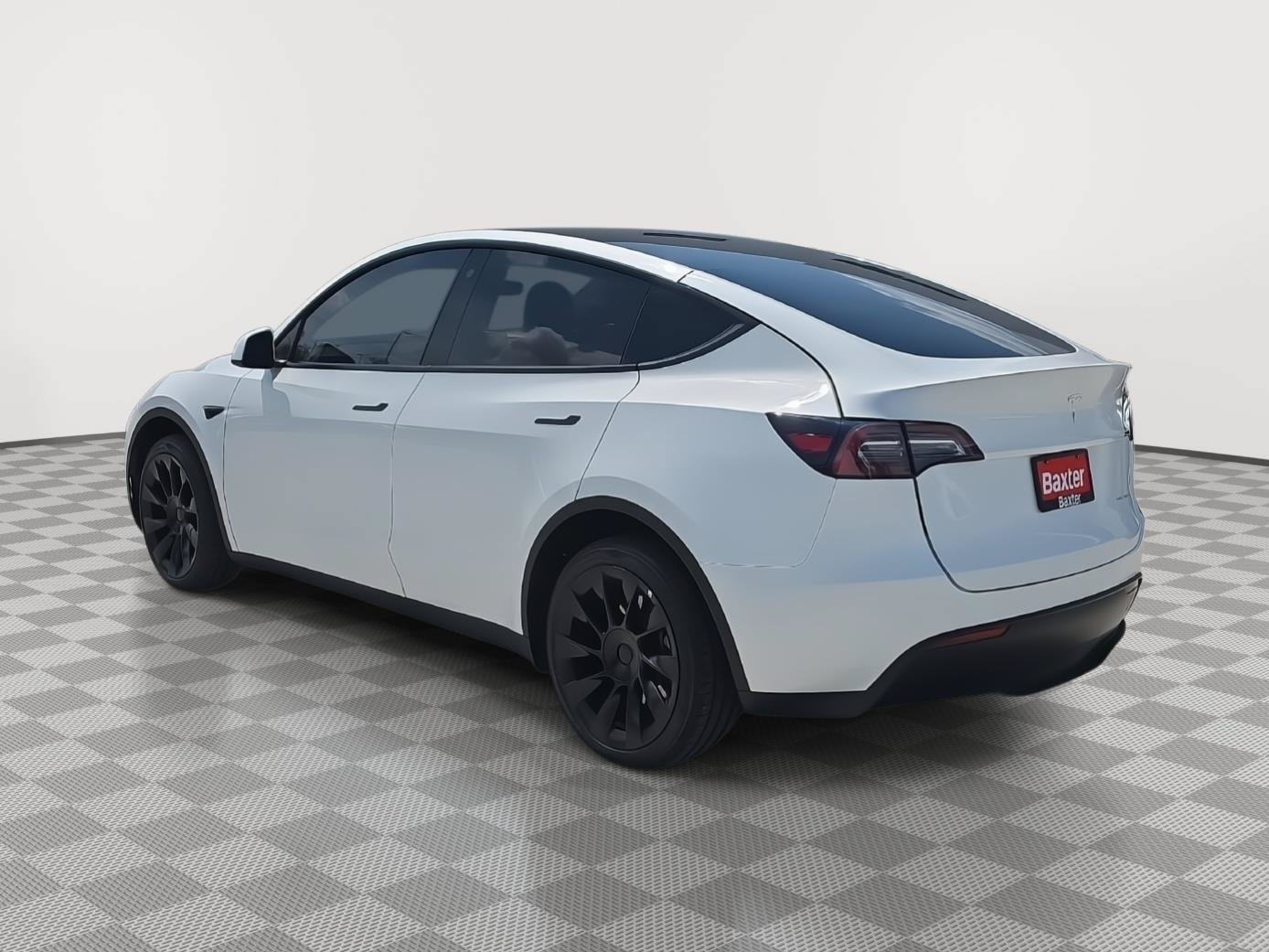 Used 2023 Tesla Model Y Long Range AWD/4WD image 7