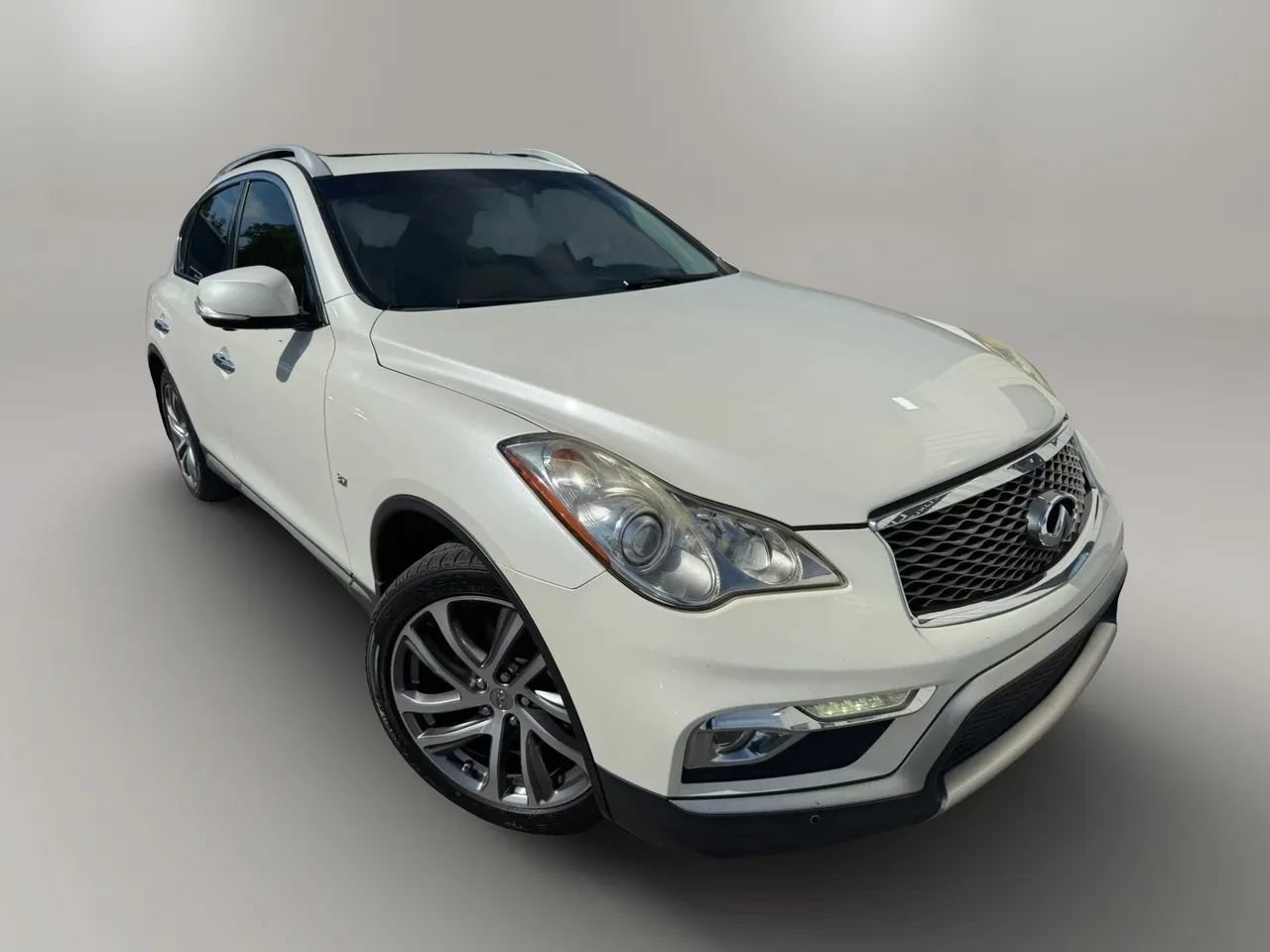 Used 2016 INFINITI QX50 2WD w/ Technology Package image 2