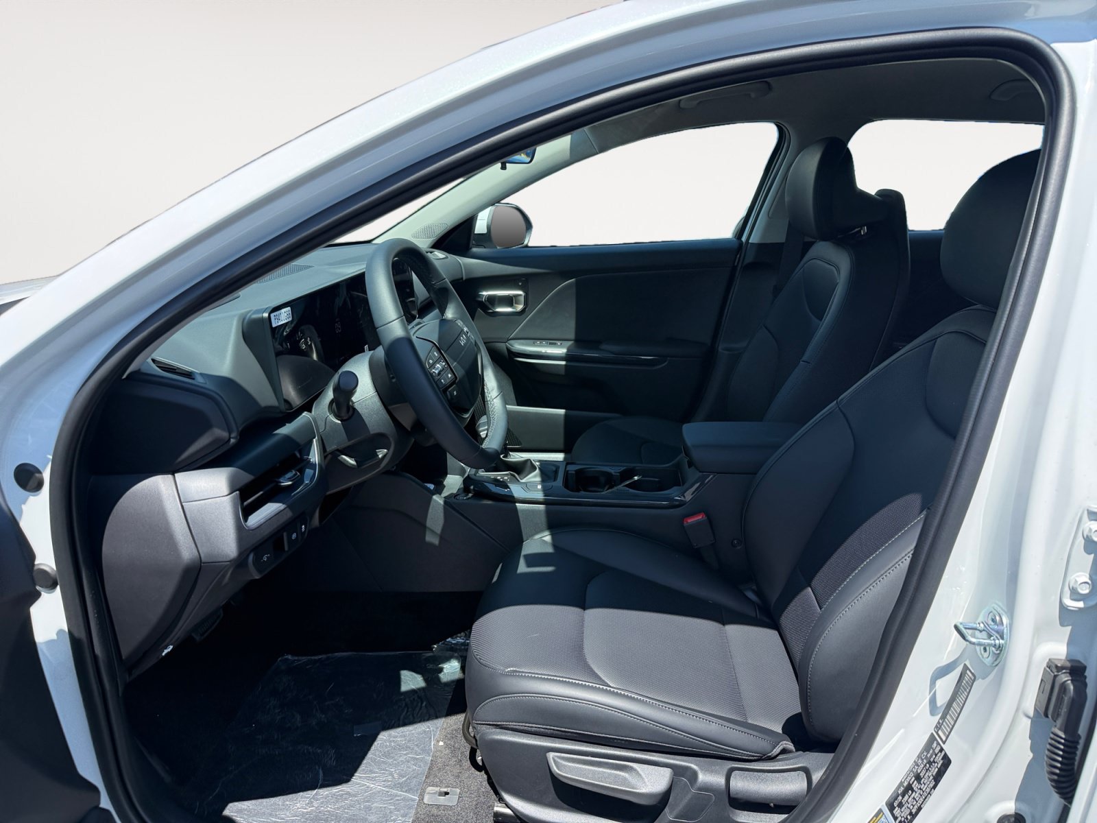 New 2026 Kia K4 EX FWD image 10