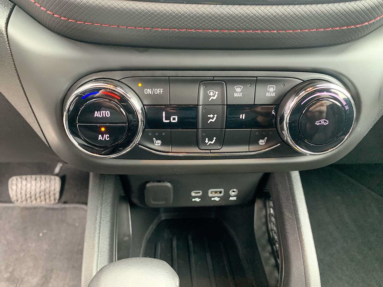 Certified 2023 Chevrolet TrailBlazer RS w/ Convenience Package AWD/4WD image 17