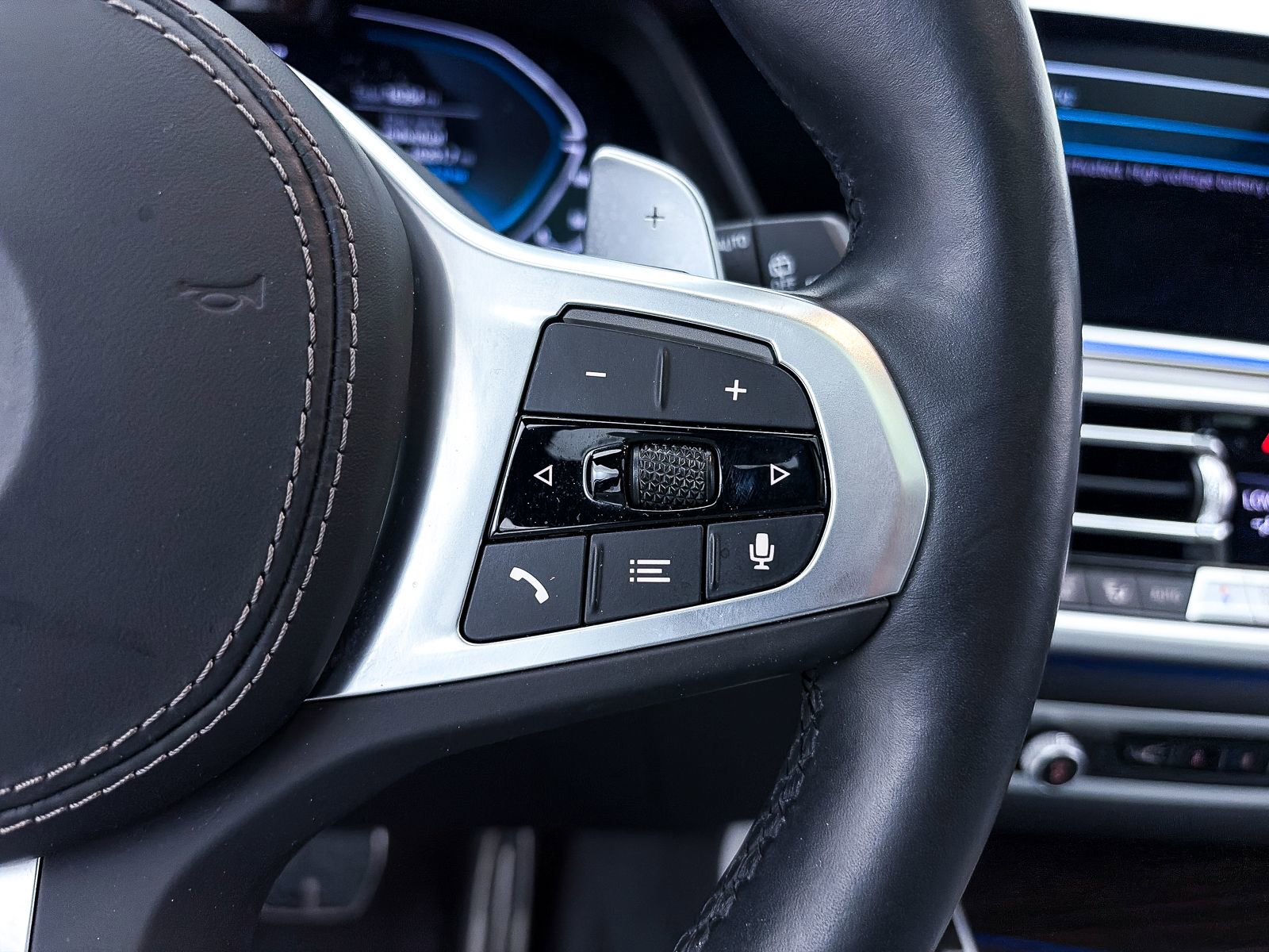 Used 2023 BMW X5 xDrive45e w/ Executive Package image 38