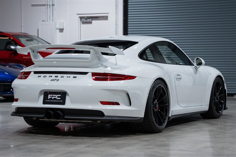 Used 2015 Porsche 911 GT3 RWD image 15