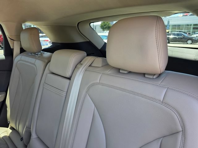 Used 2022 Lincoln Nautilus FWD w/ Premium Package image 10