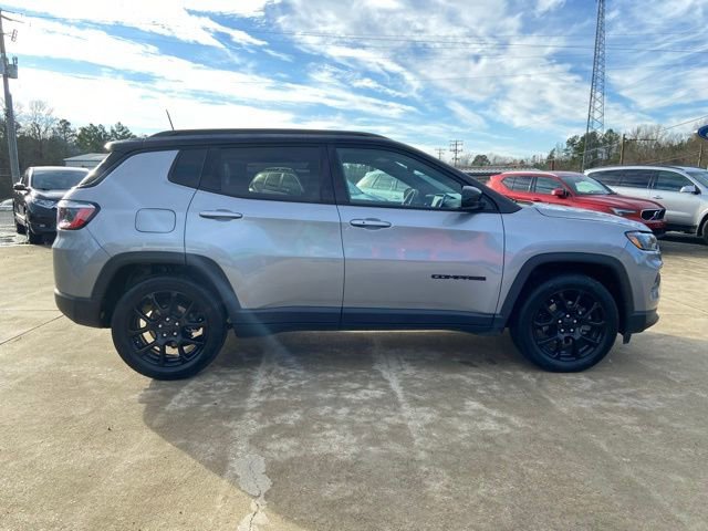 Used 2022 Jeep Compass Altitude image 4