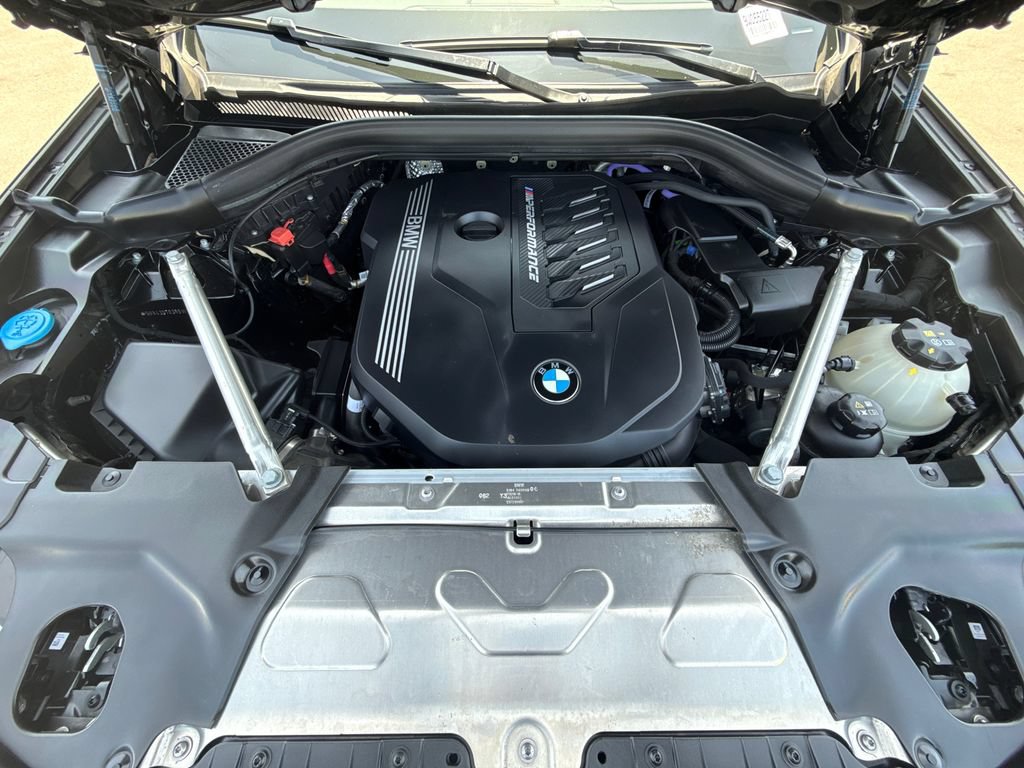 Used 2024 BMW X4 M40i w/ Premium Package AWD/4WD image 8