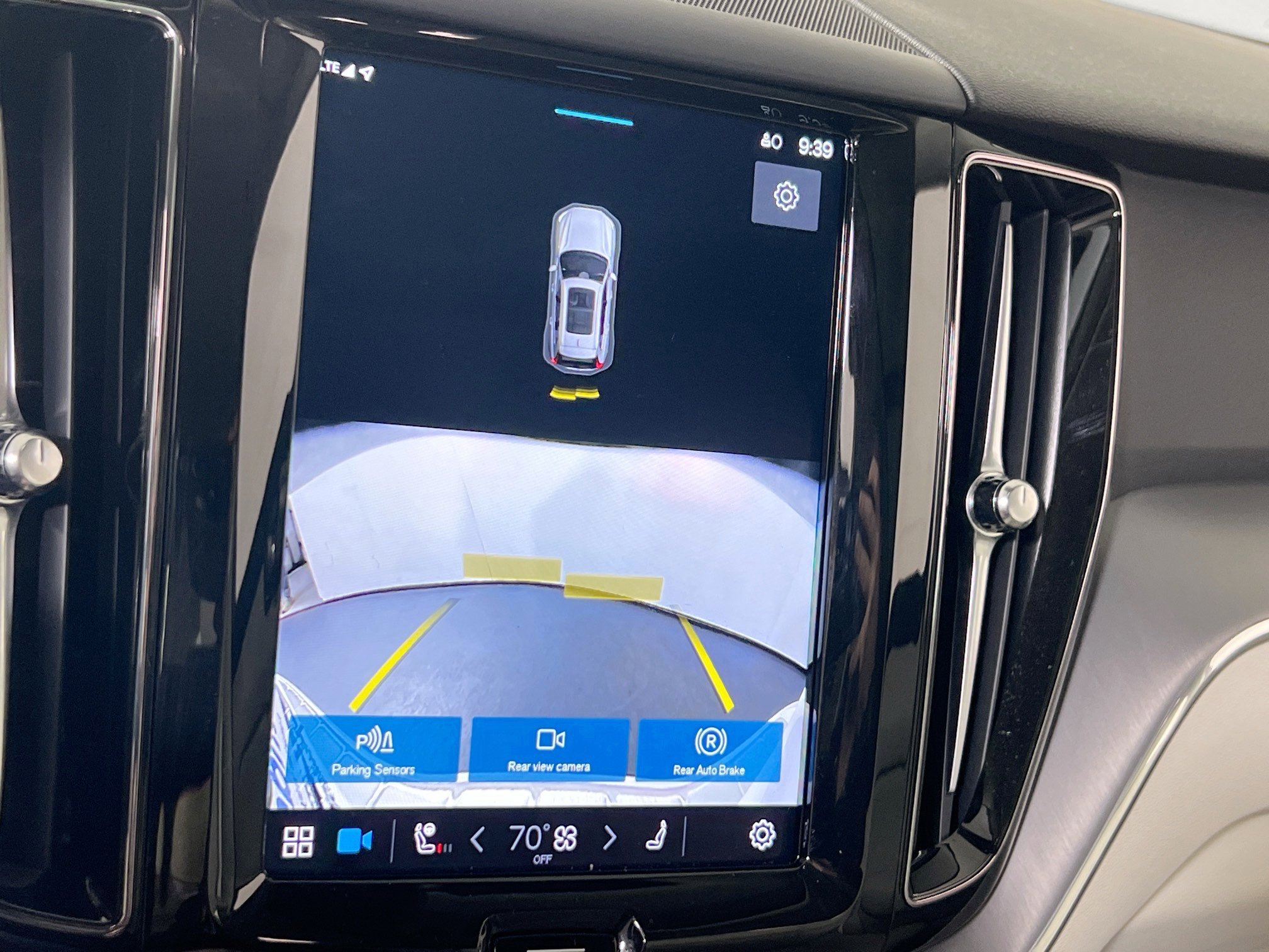 Used 2025 Volvo XC60 T8 Core w/ Protection Package Premier image 14