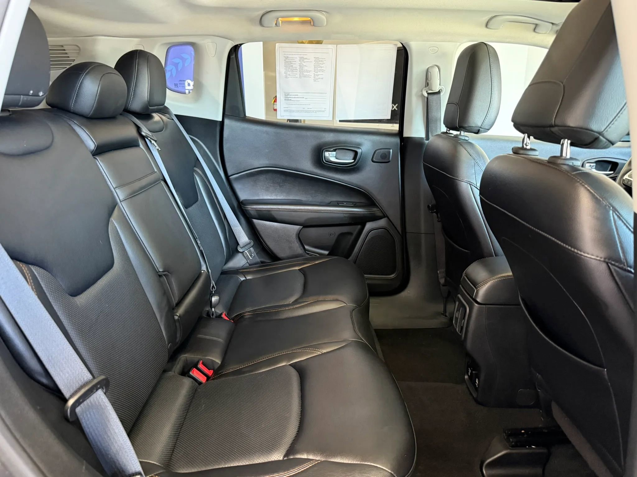 Used 2017 Jeep Compass Limited AWD/4WD image 28