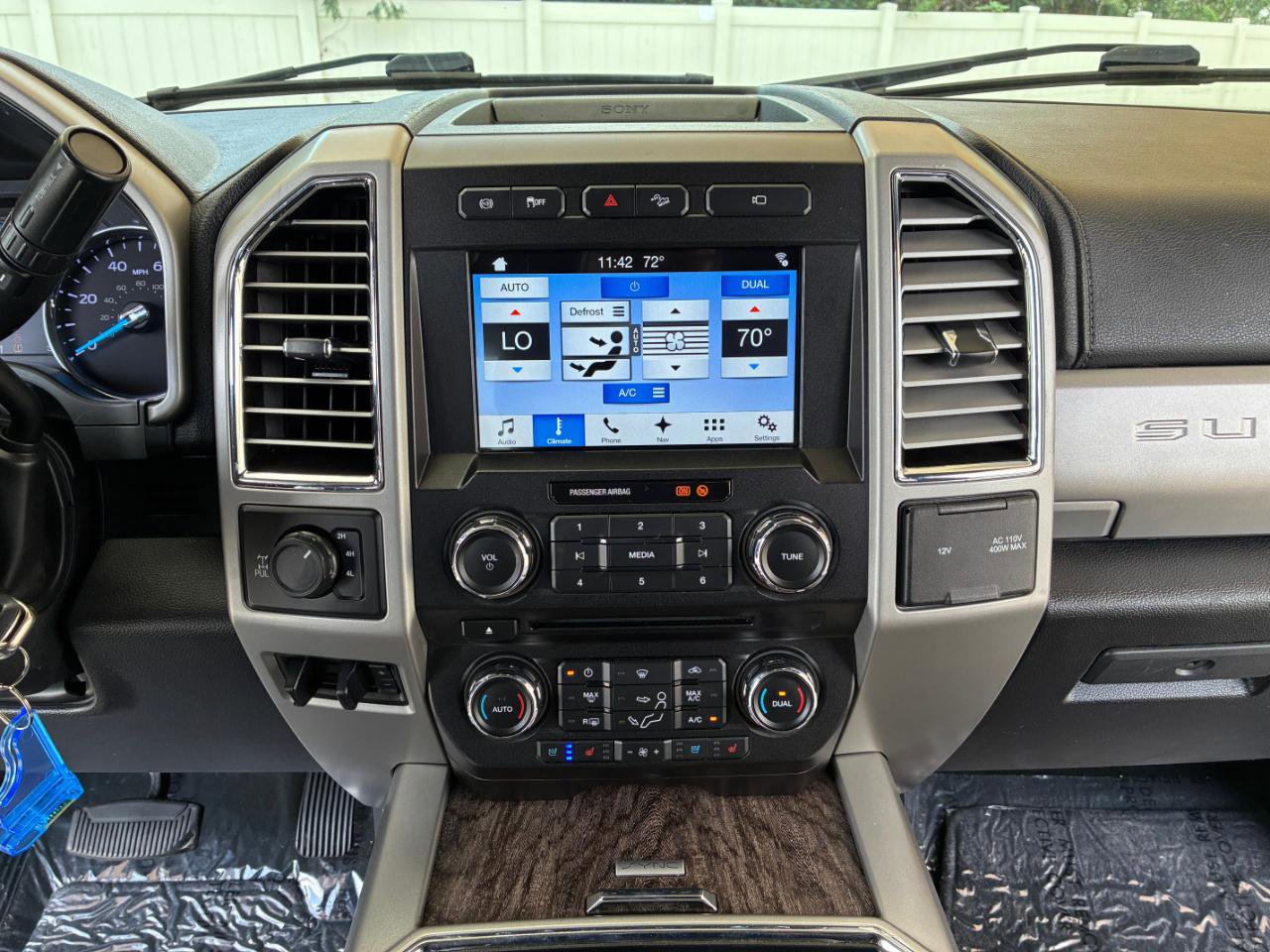Used 2017 Ford F250 Lariat w/ Lariat Value Package image 26
