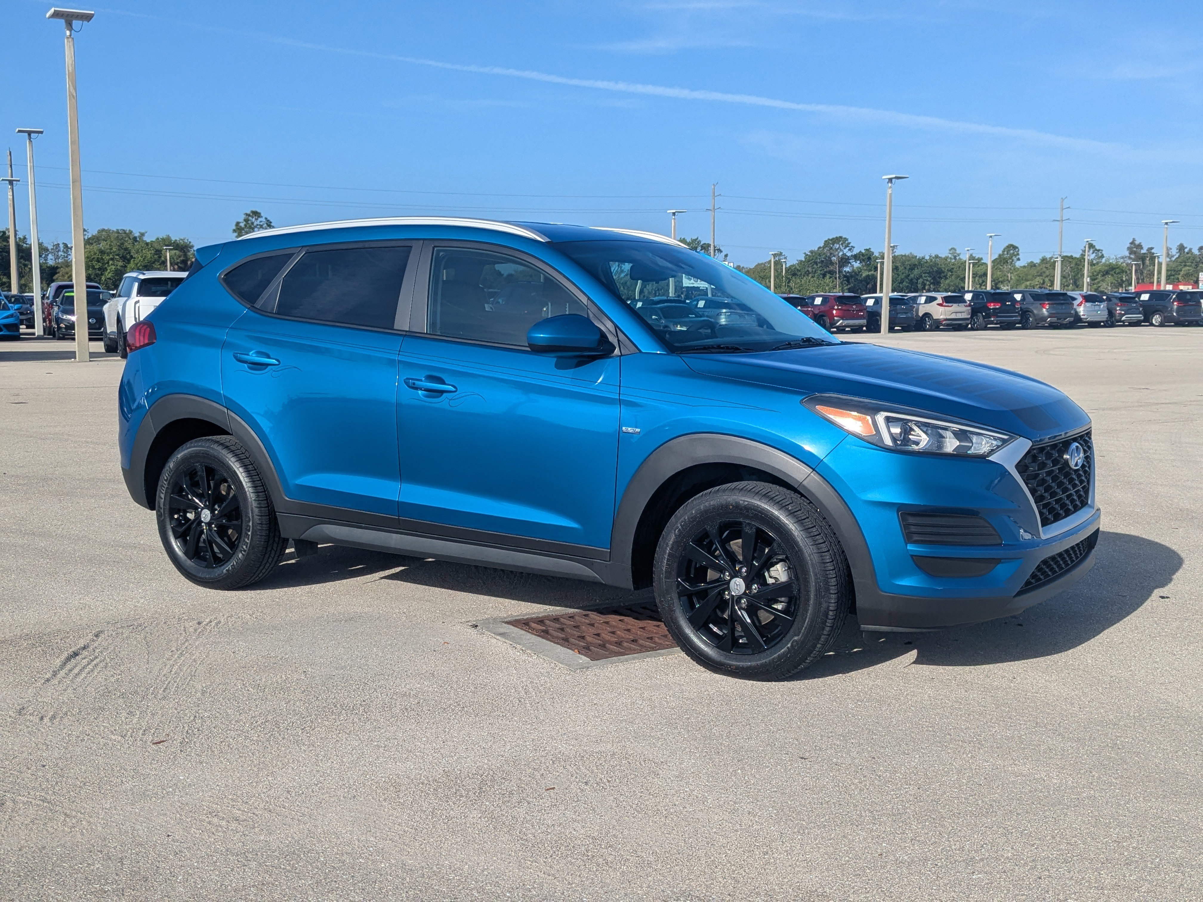 Used 2020 Hyundai Tucson Value w/ Cargo Package image 2