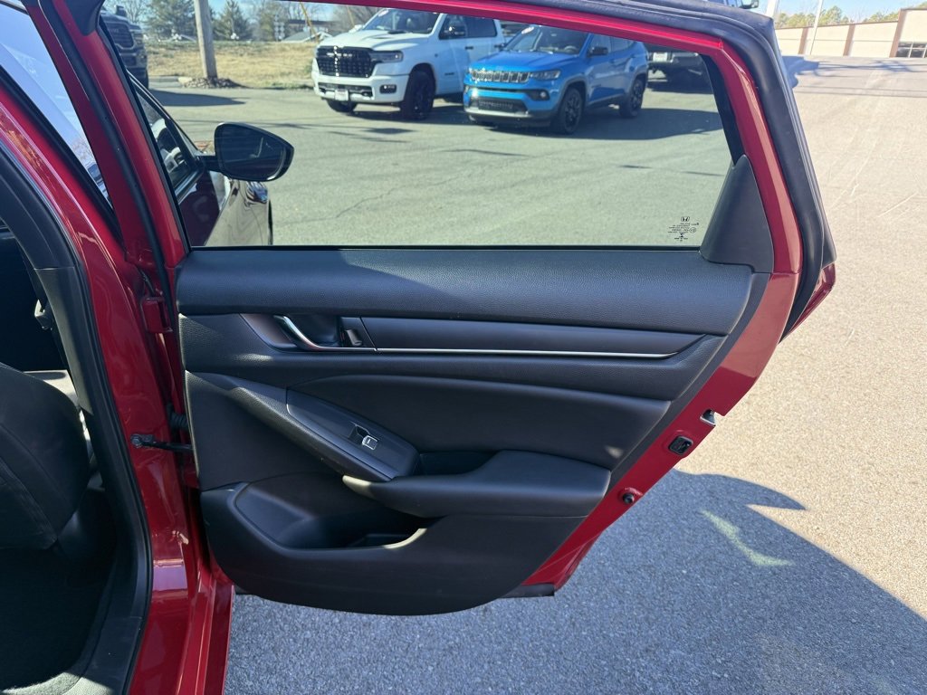 Used 2021 Honda Accord Sport image 31