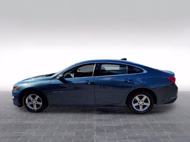 Used 2025 Chevrolet Malibu LS FWD image 4