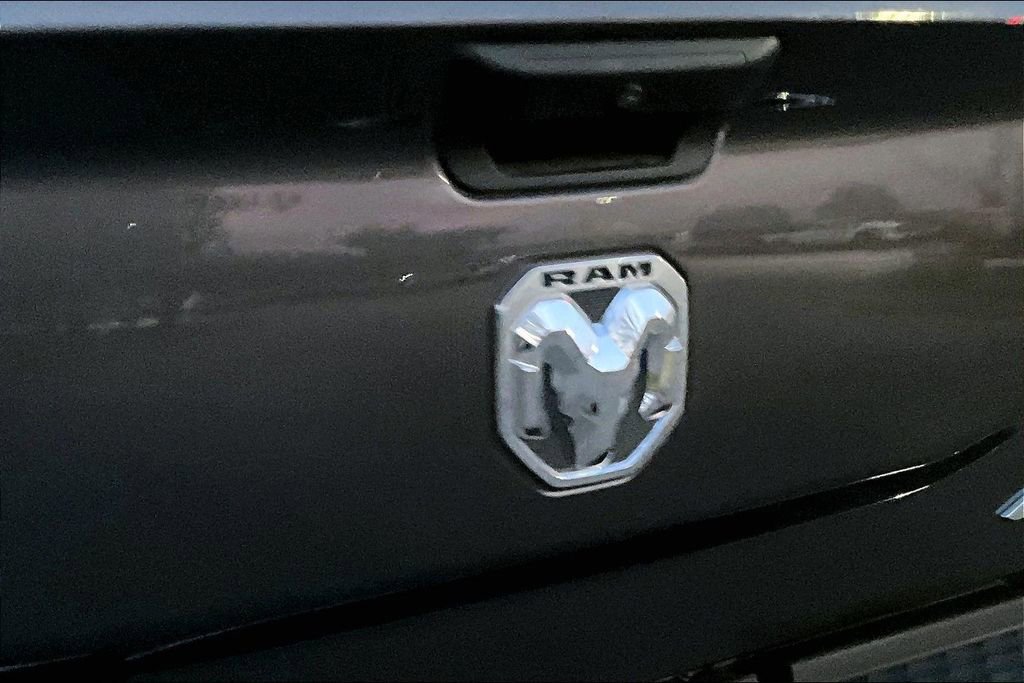 Used 2021 RAM 2500 Tradesman w/ Chrome Appearance Group image 13