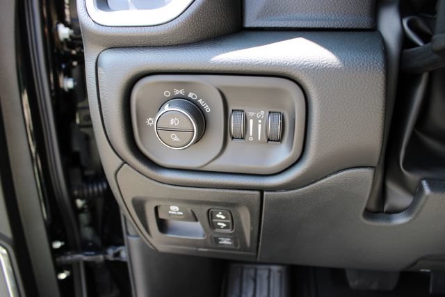 New 2027 RAM 1500 Laramie AWD/4WD image 15