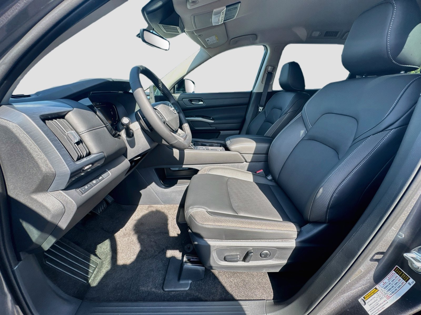 New 2026 Nissan Pathfinder SL FWD image 21