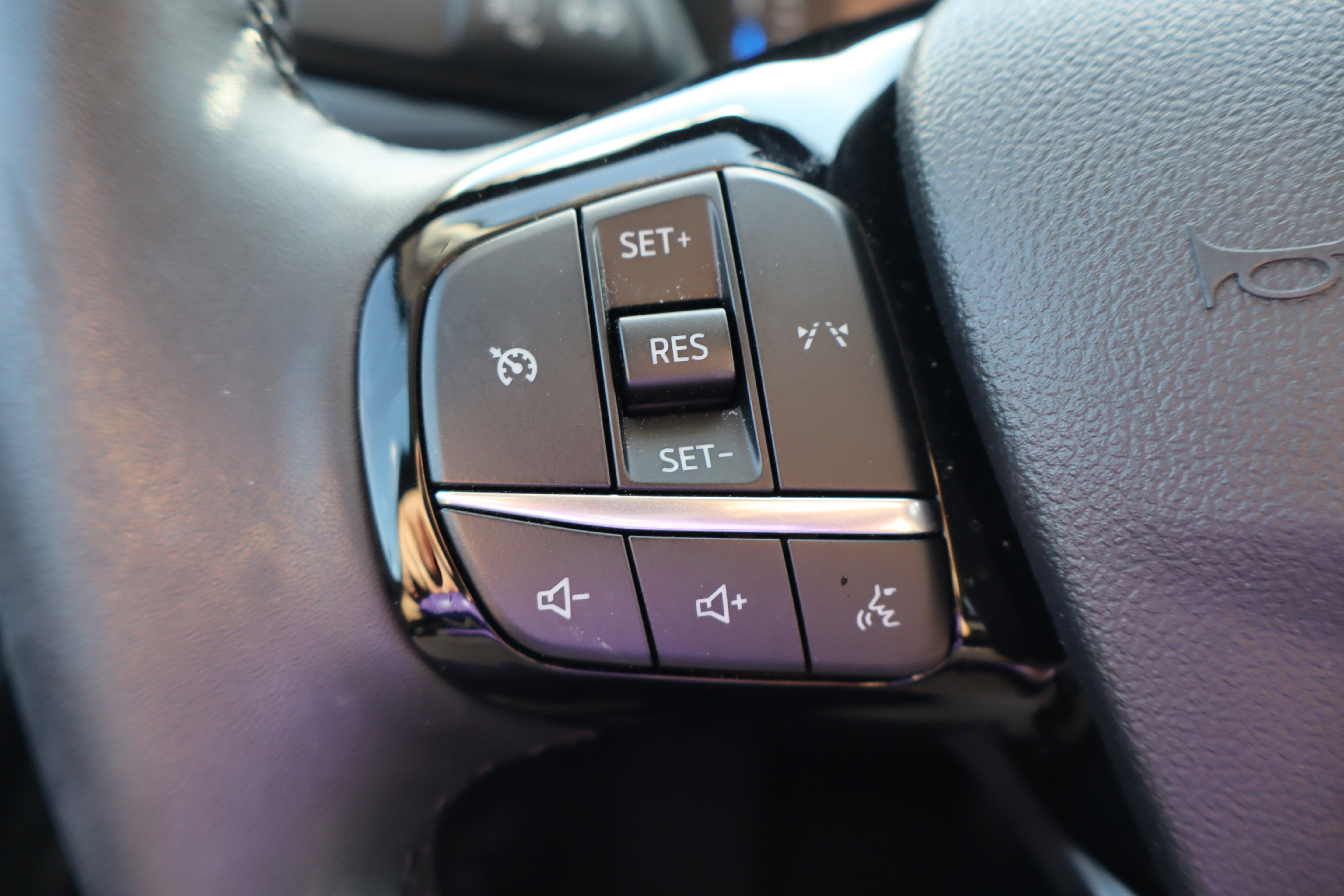 Used 2024 Ford Escape Active image 16