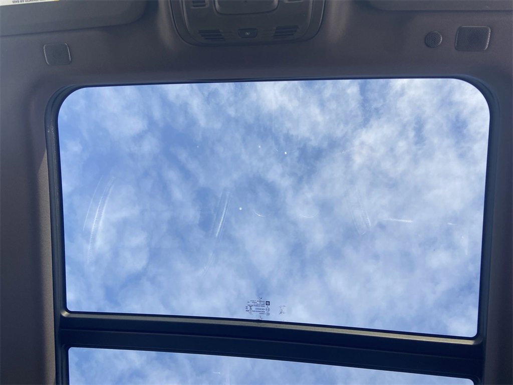 Certified 2022 GMC Yukon Denali w/ Denali Premium Package image 19