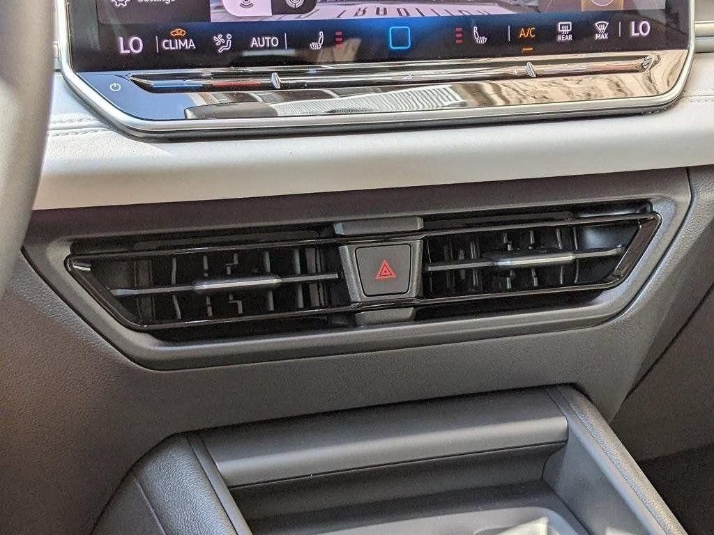 New 2026 Volkswagen Tiguan SE AWD/4WD image 19