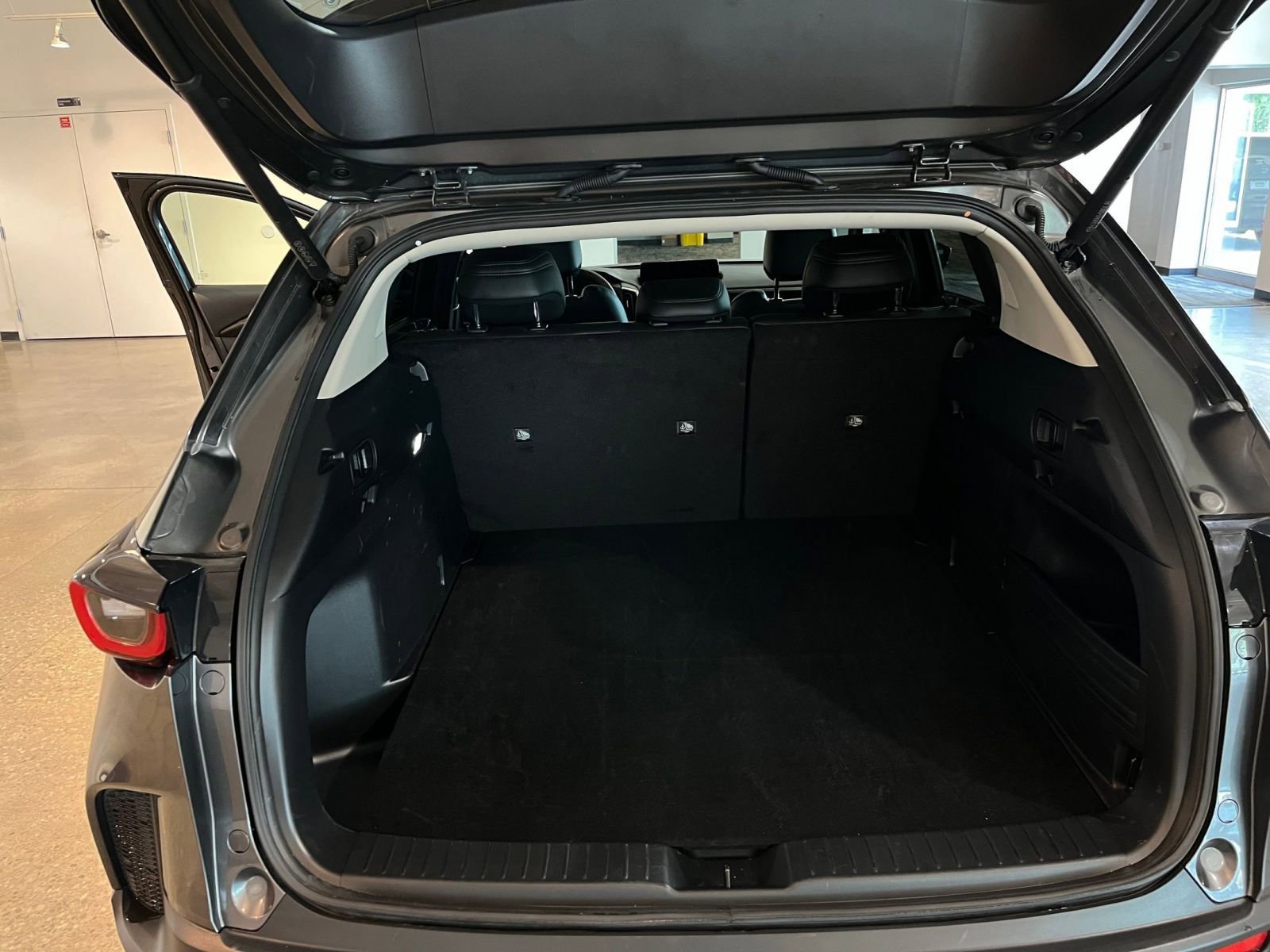 Used 2025 MAZDA CX-50 2.5 Hybrid w/ Premium Plus Pkg AWD/4WD image 33