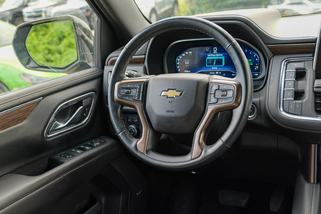Used 2023 Chevrolet Suburban High Country AWD/4WD image 45