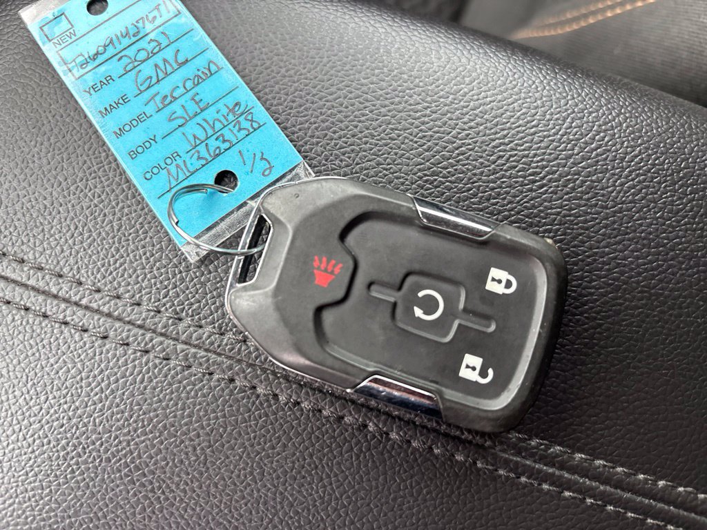 Used 2022 Toyota RAV4 XSE w/ Premium Package AWD/4WD image 61
