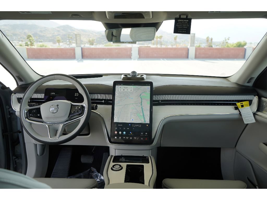 New 2025 Volvo EX90 Ultra image 22