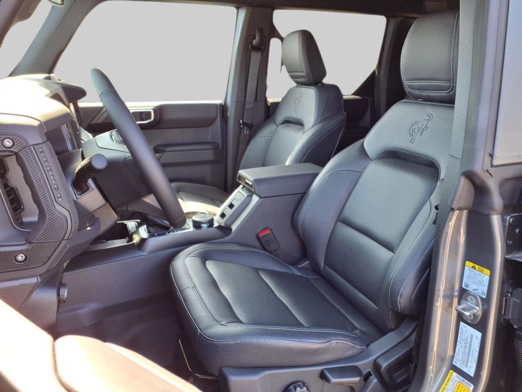 New 2025 Ford Bronco Badlands image 6