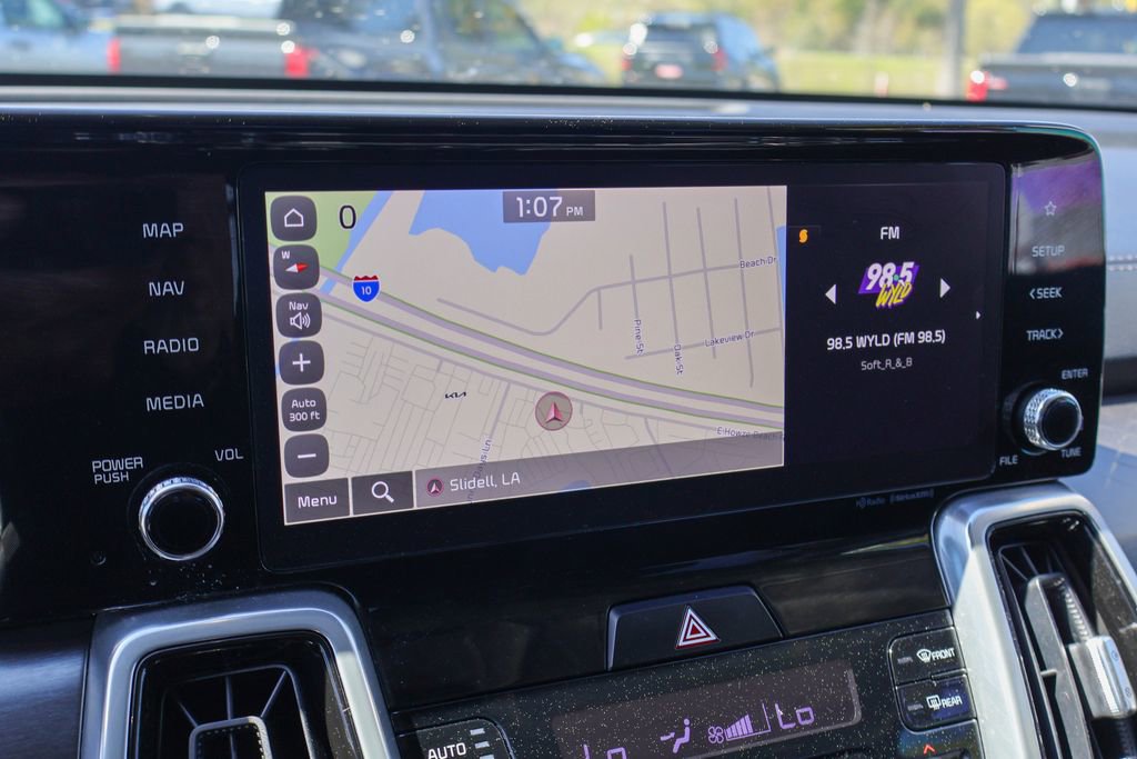 Used 2023 Kia Sorento SX image 3