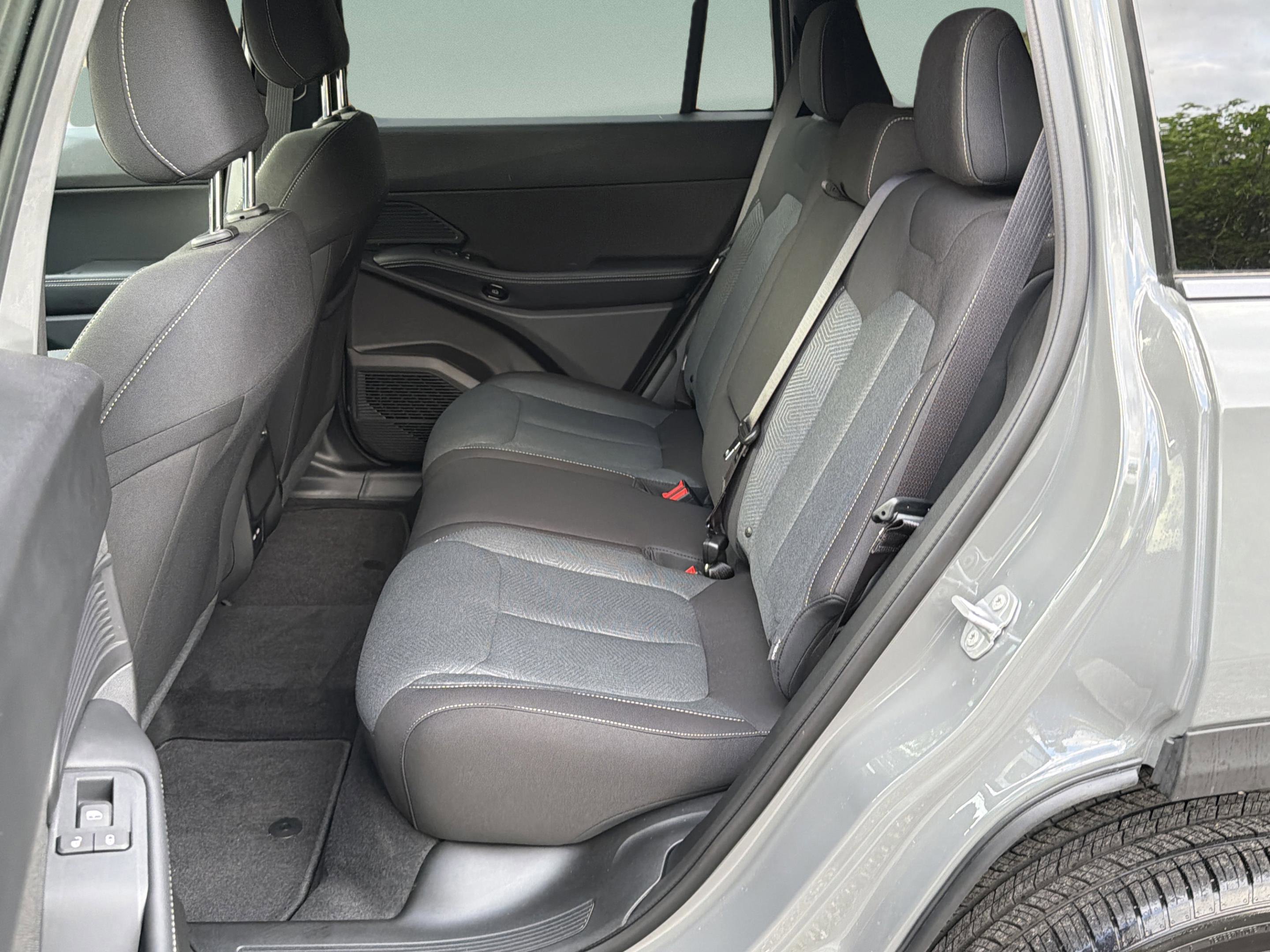 New 2026 Jeep Cherokee Laredo image 22