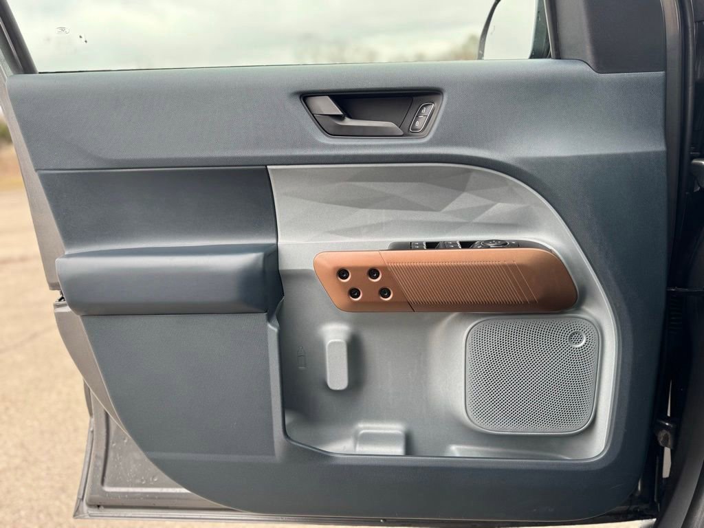 Used 2022 Ford Maverick Lariat image 27