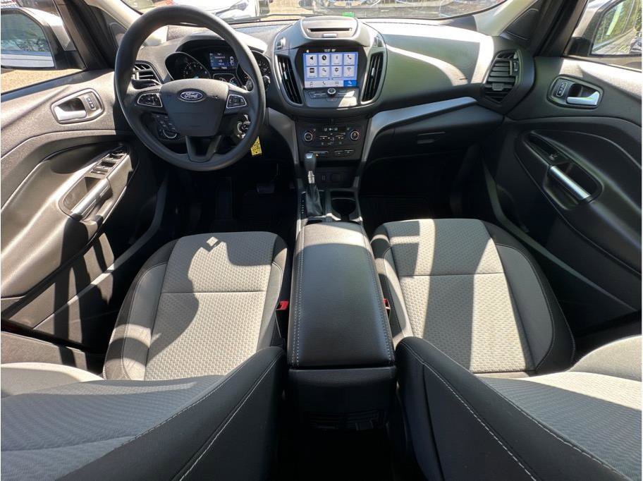 Used 2017 Ford Escape SE w/ Equipment Group 201A AWD/4WD image 20
