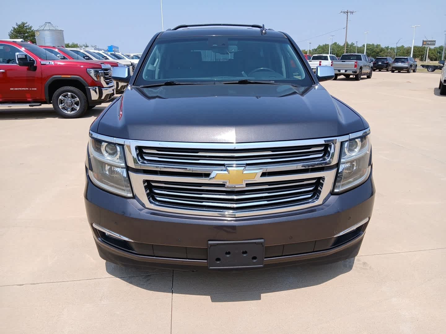 Used 2018 Chevrolet Suburban Premier AWD/4WD image 8