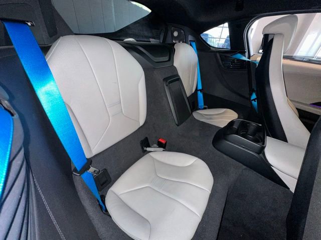 Used 2015 BMW i8 image 27