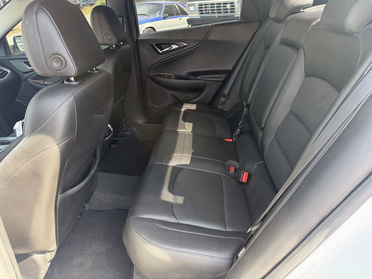 Used 2019 Chevrolet Malibu Premier FWD image 13