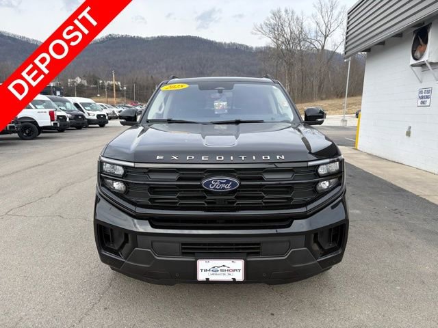 Used 2025 Ford Expedition Active image 19