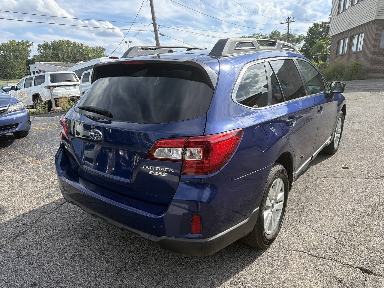 Used 2015 Subaru Outback 2.5i Premium AWD/4WD image 8