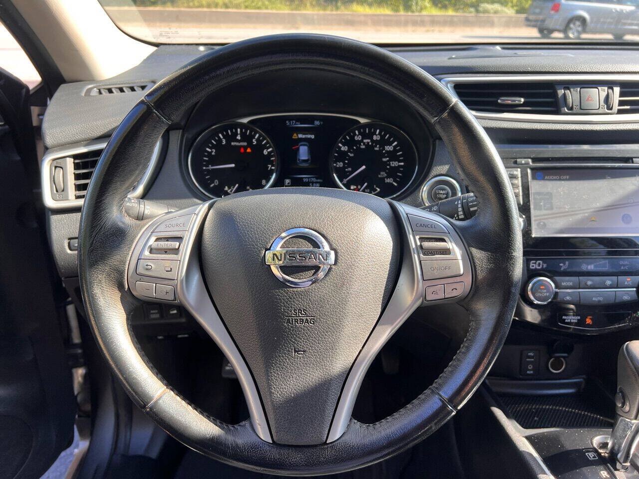 Used 2016 Nissan Rogue SL AWD/4WD image 8