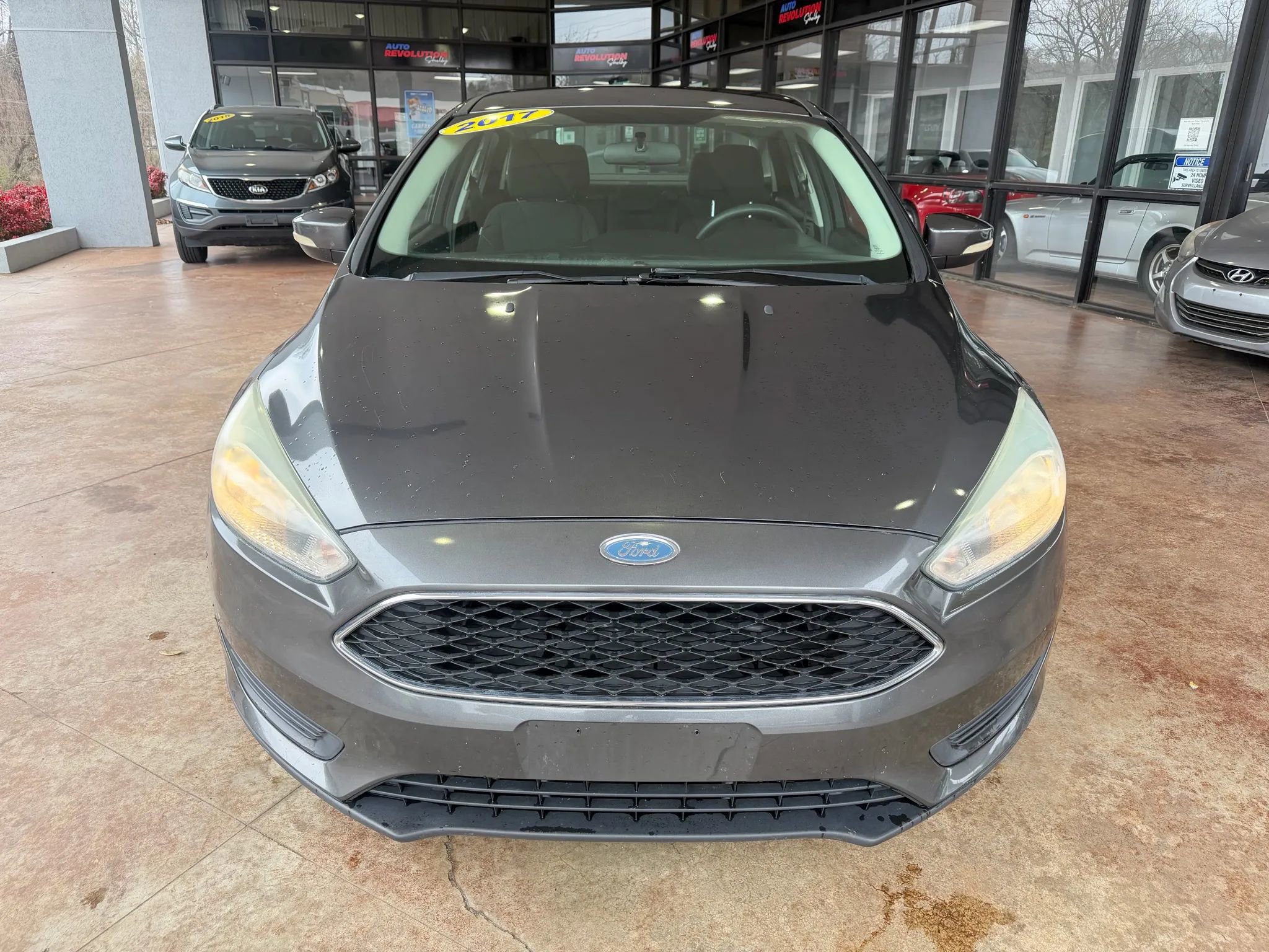 Used 2017 Ford Focus SE image 2