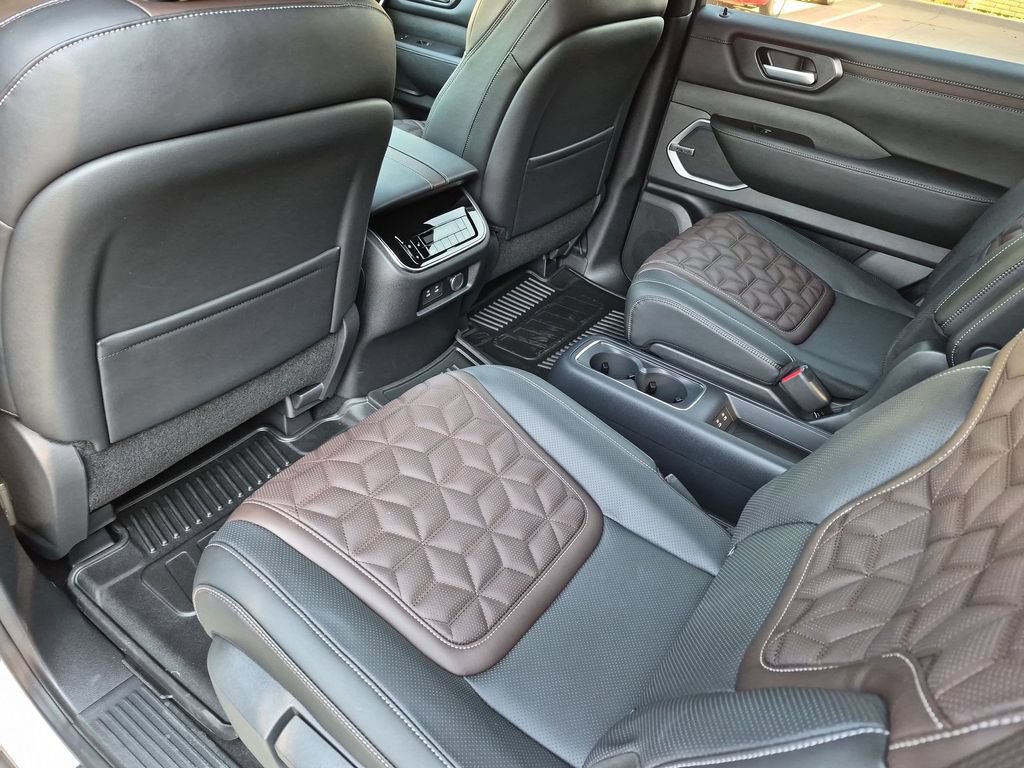 New 2026 Nissan Armada Platinum AWD/4WD image 30