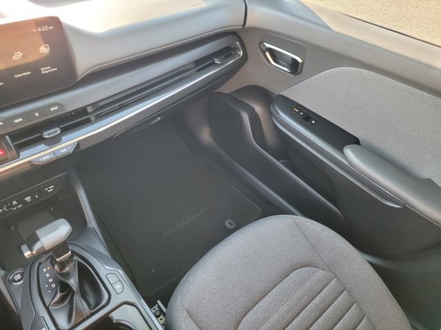 Used 2025 Kia K4 EX FWD image 12