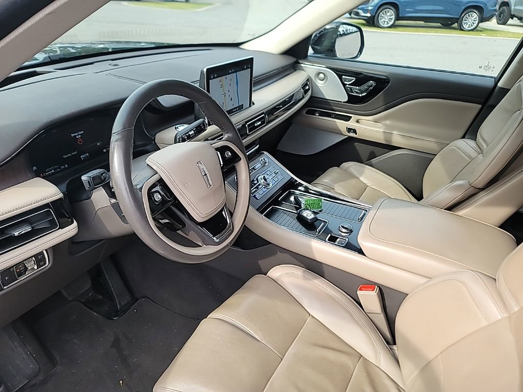 Used 2022 Lincoln Aviator Reserve w/ Equipment Group 201A AWD/4WD image 25