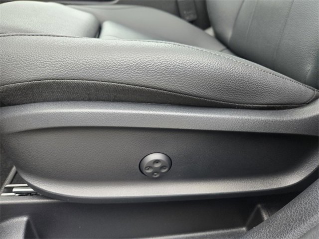 Certified 2025 Mercedes-Benz GLA 250 4MATIC image 13