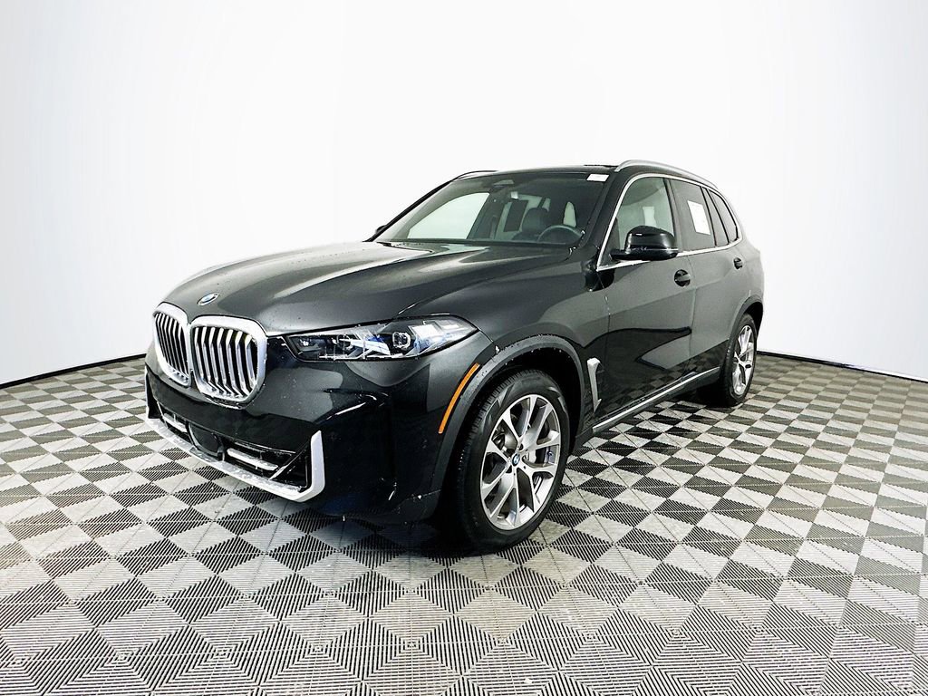 Used 2025 BMW X5 xDrive40i w/ Premium Package AWD/4WD image 4