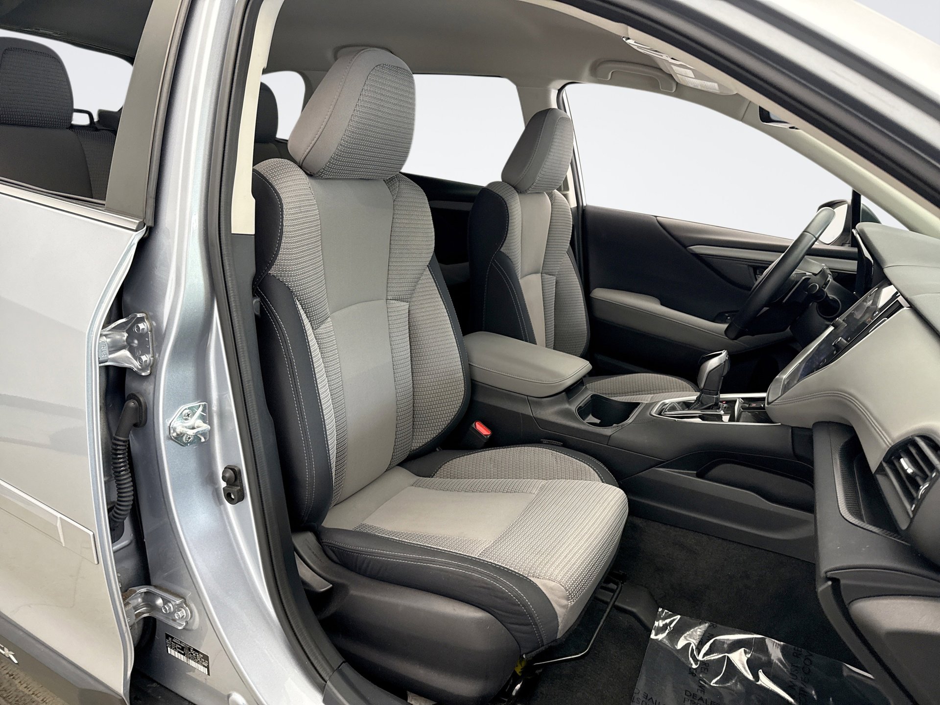 Used 2023 Subaru Outback Premium image 16